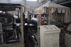 合成樹脂瓦共擠層兩邊覆不到邊是什么原因造成的？